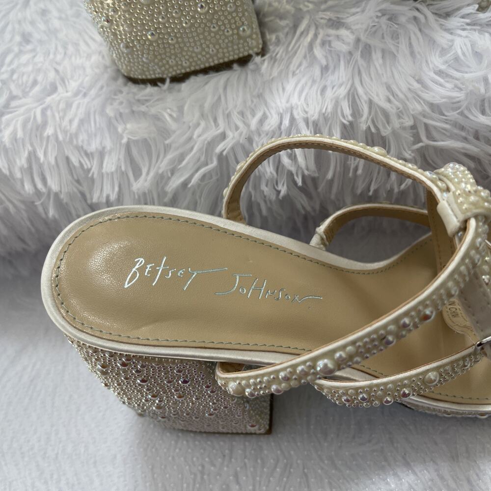 Betsey Johnson SB-Denni 8M Beige Rhinestone Block Heel Ankle Strap Sandals Women - Picture 2 of 9